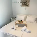 Kea View Romantic With Sea View דירה *