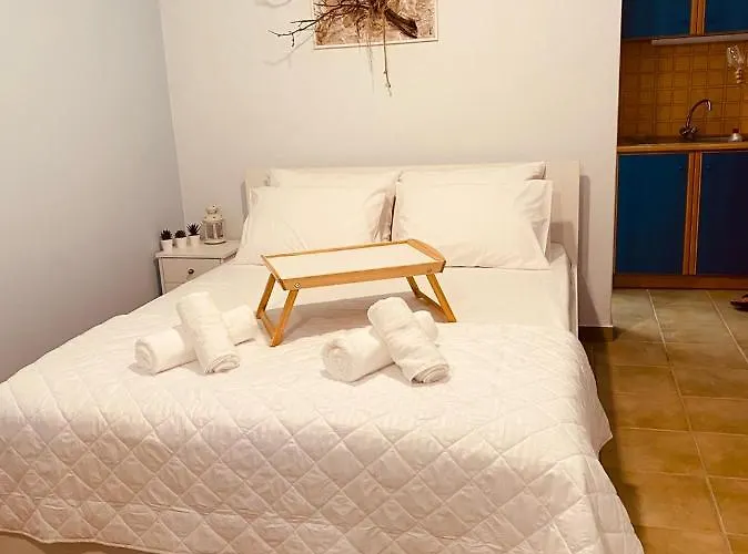 Апартаменты Kea View Romantic With Sea View *